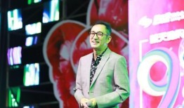 吴启华娱乐圈爆料视频播放,揭秘明星幕后真相